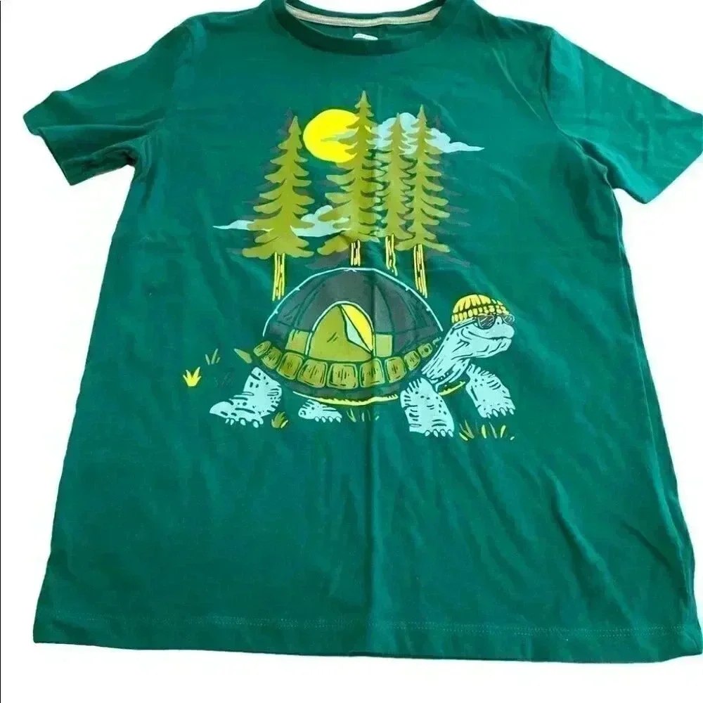 Old Navy T-shirt
